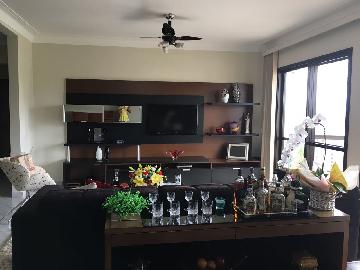Alugar Apartamentos / Padrão em Ribeirão Preto. apenas R$ 800.000,00