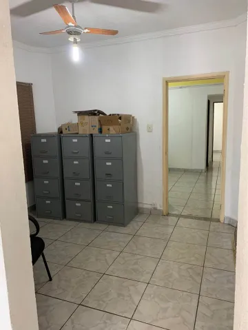 Alugar Imóveis Comerciais / Sala Comercial em Ribeirão Preto. apenas R$ 600,00
